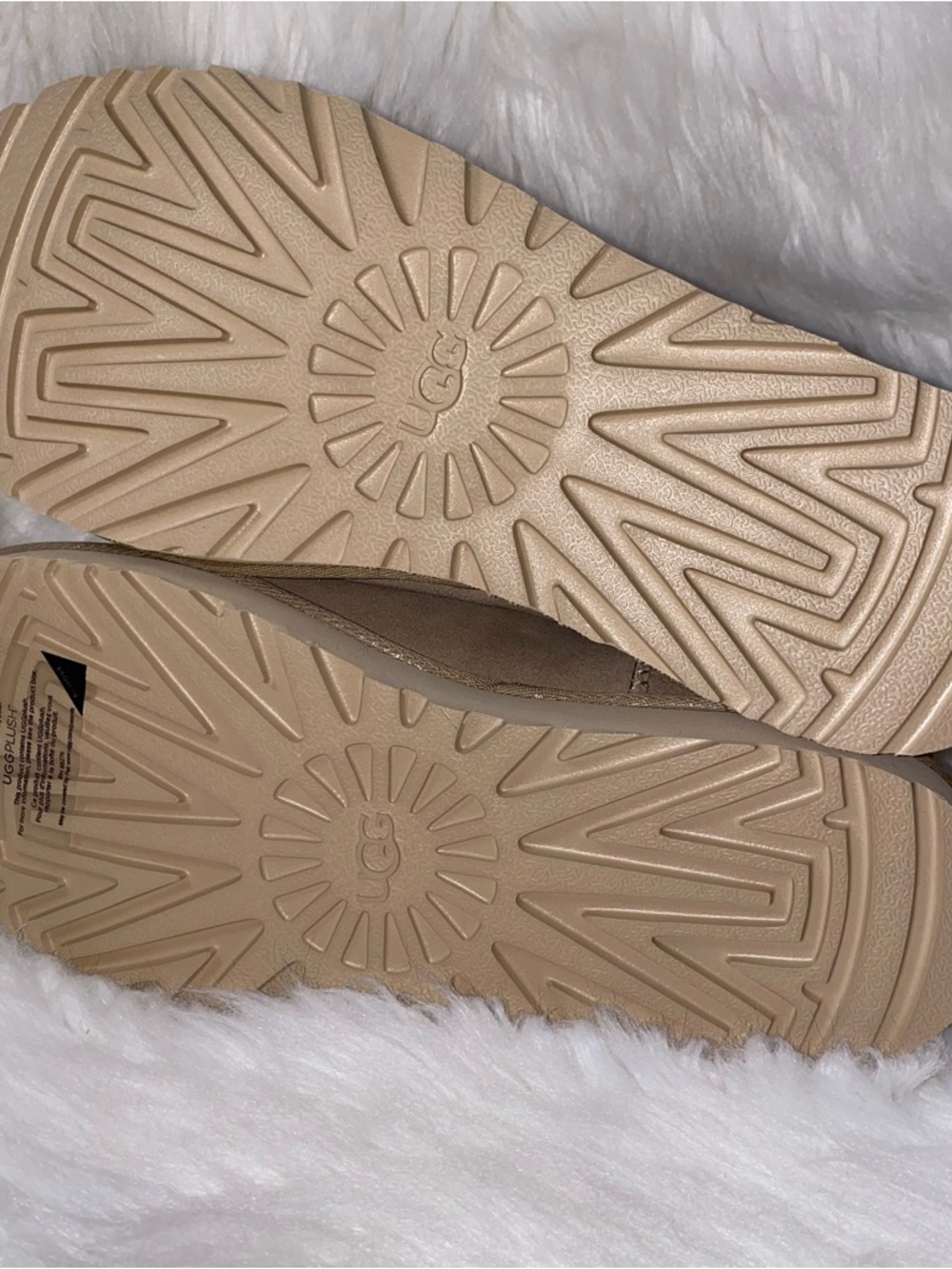 UGG Boots woman size 10 Floral Woman classic ultra mini fleur 
Mustard Seed - Picture 8 of 15